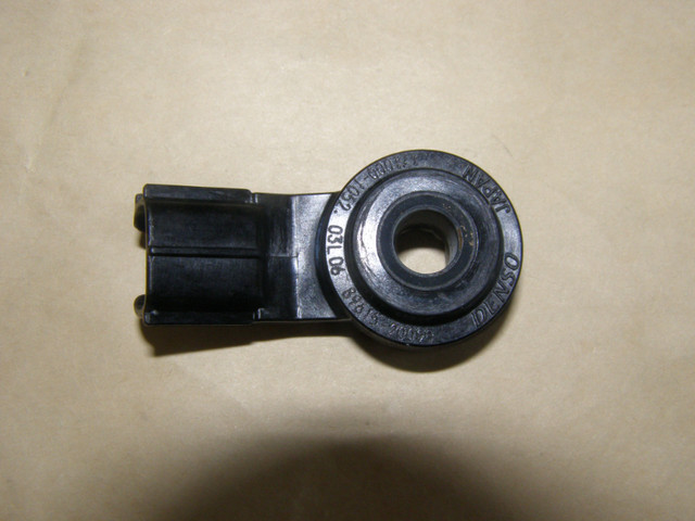 NEUF Knock Sensor Toyota 2003-2021 4Runner / Camry / Corolla NEW dans Moteur, Pièces de Moteur  à Longueuil/Rive Sud