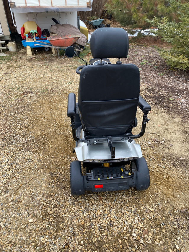 4 Wheel Scooter in Health & Special Needs in Red Deer - Image 3