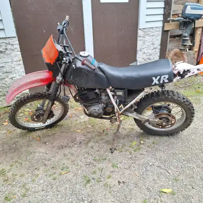 Not running. Comes with extra parts: skid plate, carb boots, kick starter. DO NOT EMAIL - PHONE ONLY...