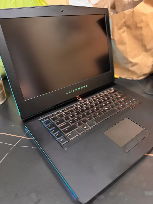 Alienware 15" R4 WIN 11 Laptop - 32 GB RAM - GTX 1070 GPU in Laptops in Mississauga / Peel Region - Image 3