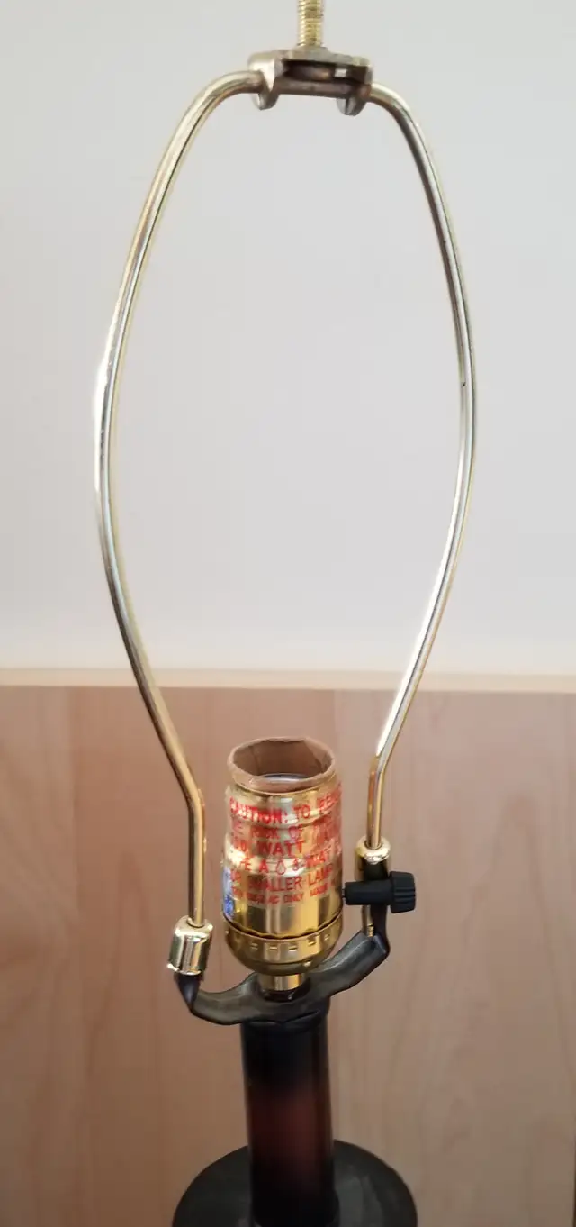 Decorative Bed Side Lamp 30" High in Indoor Lighting & Fans in City of Montréal - Image 6