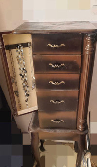 Jewelry armoire 