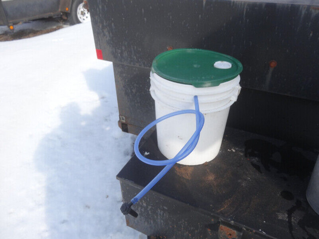PLASTIC MAPLE SYRUP STARTER TAP KIT in Other Business & Industrial in Oshawa / Durham Region - Image 2