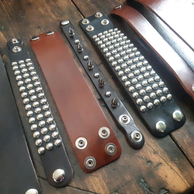 Leather Cuffs dans Bijoux et montres  à Kingston - Image 2