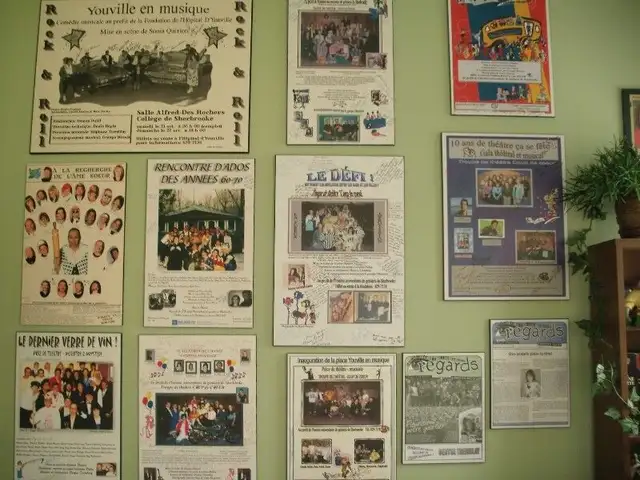 COSTUMES théâtre - tunique noir film thriller - tissus in Costumes in Sherbrooke - Image 3