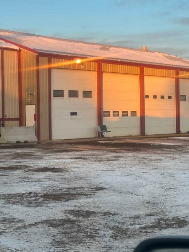 Big shop for rent in Commercial & Office Space for Rent in Strathcona County