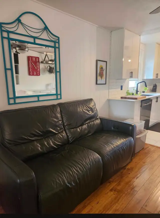 Long term rental in Port Stanley available October 1st