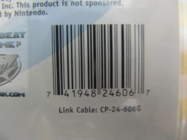 Classic GBC GameBoy Colour Link Cable Item CP-24-606G NEW Ci2000 in Older Generation in Mississauga / Peel Region - Image 10