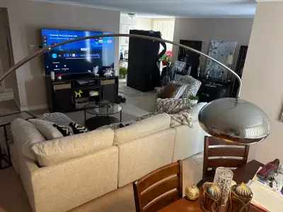 Room for rent in condo single occupancy. parking not included 65$. Tons of natural Light internet te...