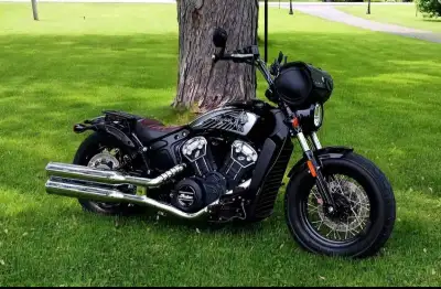 À vendre ! Moto Indian Scout Bobber Twenty ABS 2022 avec seulement 7000 km.1200cc 6 vitesses de coul...