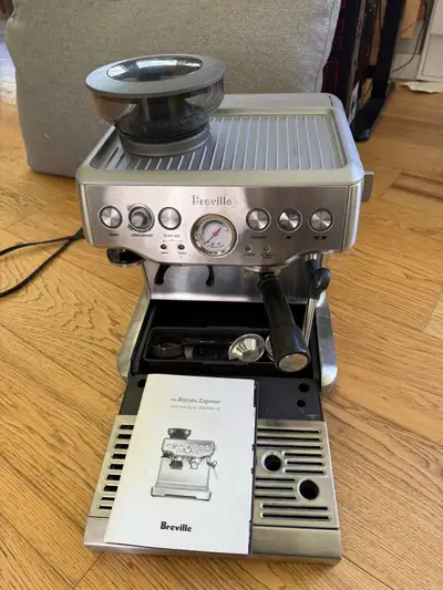 Breville espresso machine BES870XL, View more