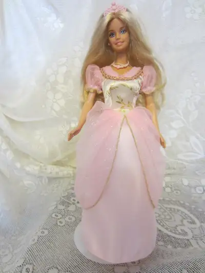 Poupée Barbie "Vintage" " Princesse" 1999, View more
