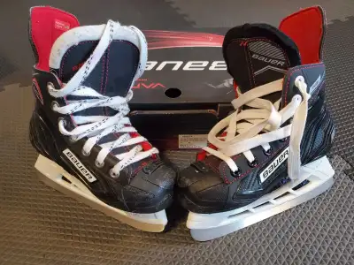 Bauer Vapor X250 Hockey Skates – YTH 11 (Fits shoe size US kids , View more