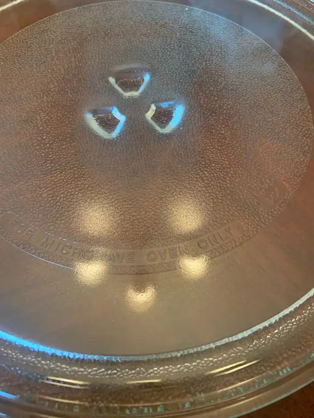 UNIVERSAL MICROWAVE GLASS PLATE REPLACEMENT TURNTABLE ! 11’  in Microwaves & Cookers in Mississauga / Peel Region - Image 3
