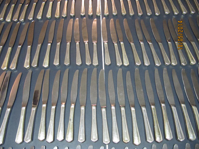 350 PC Lot (7000grams of Silver) Vintage Dinner Knives 1940-60s in Arts & Collectibles in Mississauga / Peel Region - Image 3