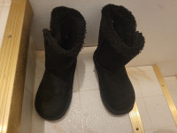 Girls size 10 winter boots