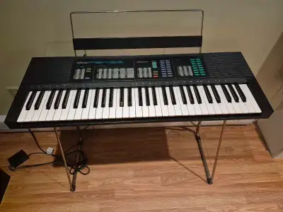 Yamaha PSR-32 Keyboard, View more