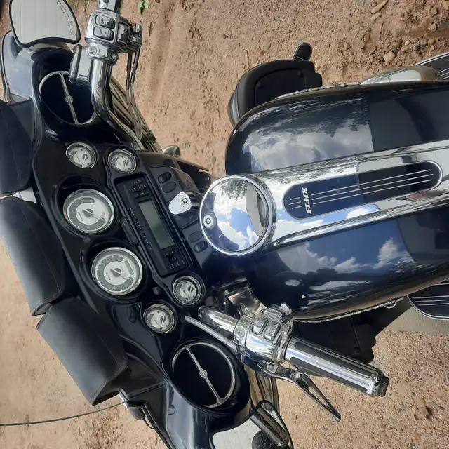 2006 Harley  Davidson  Streetglide in Touring in Lethbridge - Image 2