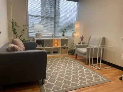 Office for Counsellors & Therapists Looking for a warm, welcoming space to see clients? This fully f...