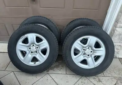 Michelin X-Ice Winter Set!! Like New !! Winter Tires + Rims 235/65 R17 5x114.3 mm Lots of Thread!! C...