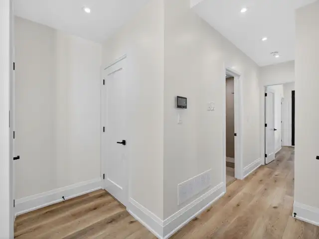 2 Bed, 2 Bath Apartment - 28 Norcross Road, Unit 3 in Long Term Rentals in City of Toronto - Image 24