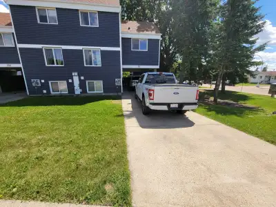 We have 5 bedroom House available for rent . Rent $2000 + Utilities Extra ( Electricity, Water, Gas)