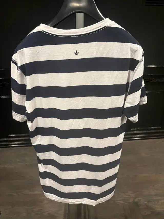 Lululemon V-Neck Shirt in Men's in Edmonton - Image 3