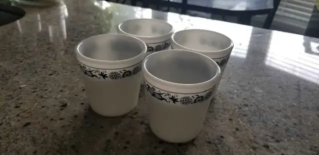 VARIOUS CORELLE DISHES in Kitchen & Dining Wares in Oshawa / Durham Region - Image 7