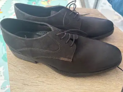 Never worn