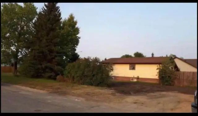 serviced lot for sale TAKING OFFERS in Land for Sale in Meadow Lake - Image 5