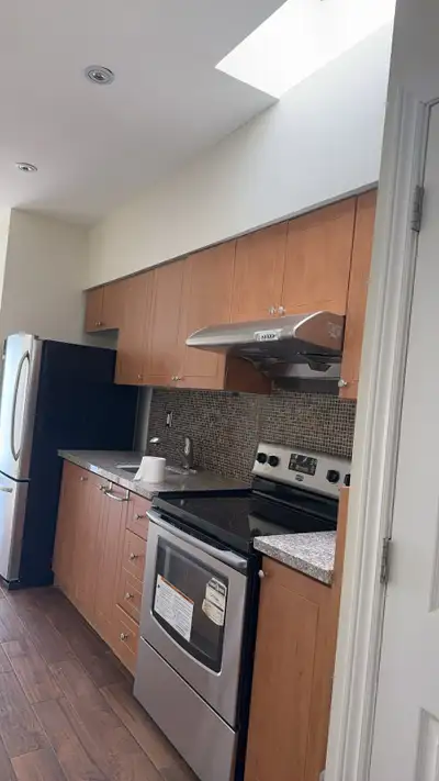 Near Chinatown/UofT St. George campus 10mins walk to ttc station Less than 5mins walk to street car...