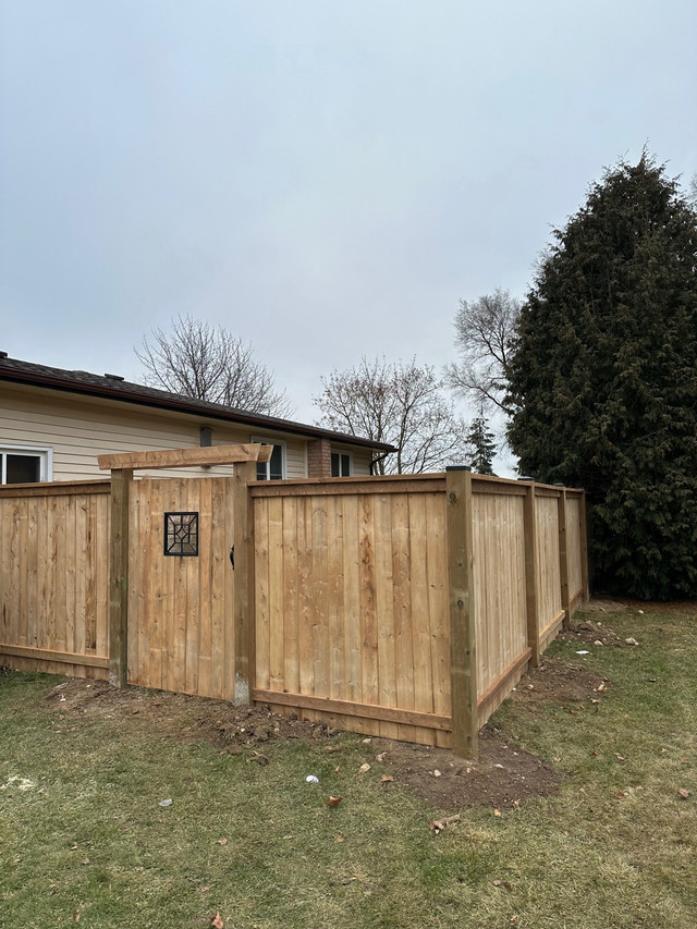 FENCE BUILDER KW  in Fence, Deck, Railing & Siding in Kitchener / Waterloo