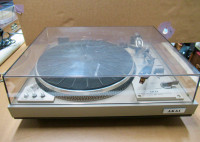 Akai AP-207 Turntable