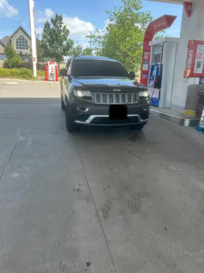rare option jeep grand cherokee summit 3.5 V6 (highest trim) most of them come either in diesel or v...