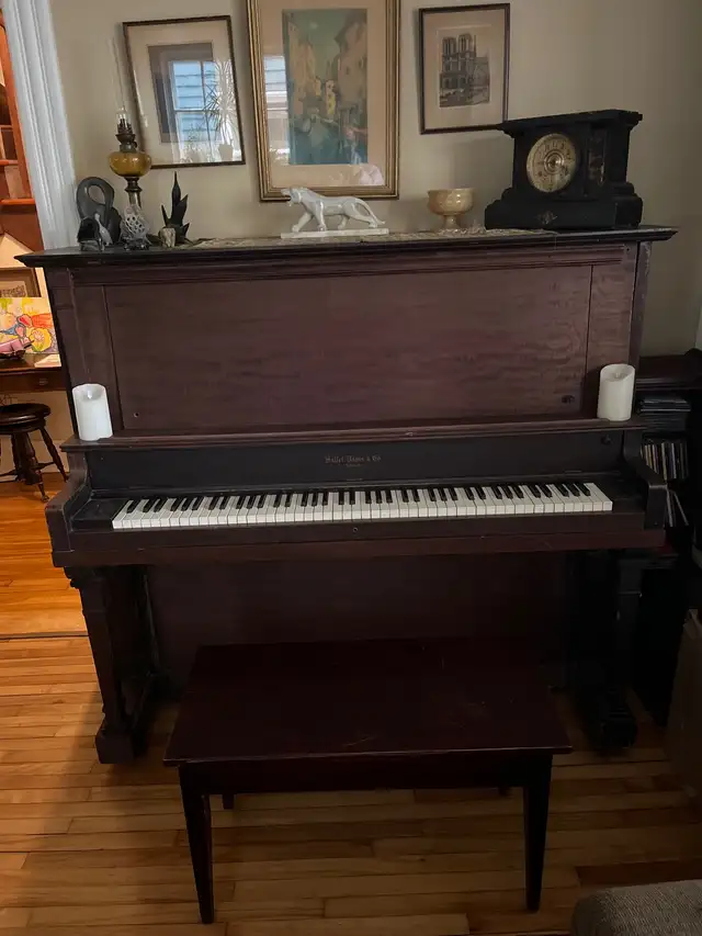 Hallet, Davis and Co Piano in Pianos & Keyboards in City of Halifax - Image 2