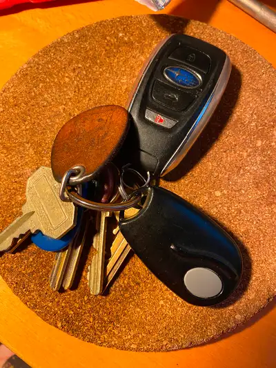Found: subaru fob with six other keys on Somerled in NDG. Call 514-808-8306