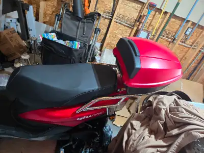 Brand new scooter. Zero kms. Excellent condition .