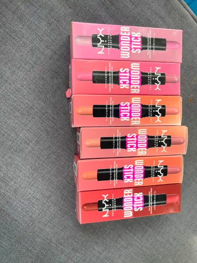 NYX Professional Makeup Wonder Stick lipstic and blush 2 shades, View more