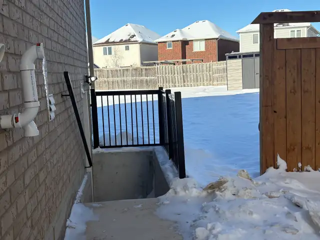 Basement Apartment 1 Bedroom   Den for Rent - $1400