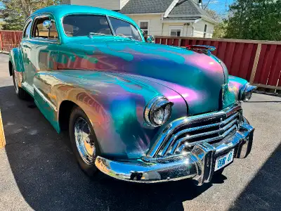 Up for grab is a very solid car , it has the original drive train with a straight 6 and 3 on the tre...