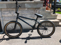 LIKE NEW 20" BMX BIKE