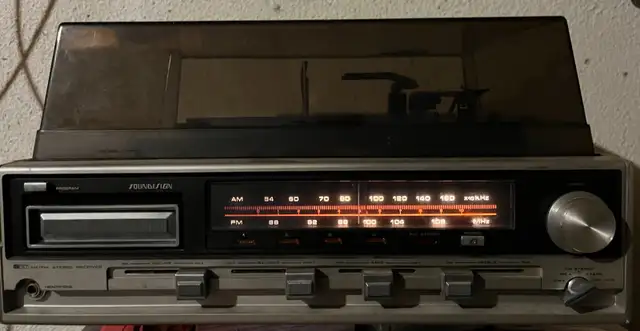 Vintage stereo complete in Stereo Systems & Home Theatre in Markham / York Region - Image 2