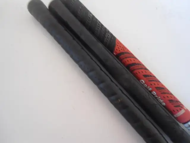 THREE RIGHT HANDED GOLF IRONS in Golf in Sudbury - Image 8