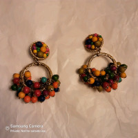 1980s Vintage multicolored wood beads clip on earings