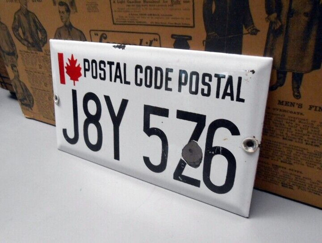 Plaque d'Identification Postes Canada Porcelaine - Vintage dans Art et objets de collection  à Sherbrooke - Image 3