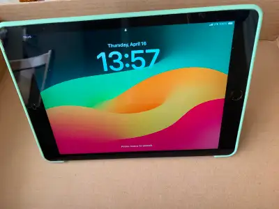 iPad 6th Generation (9.7-inch) with Cellular + GPS + Apple pen, View more