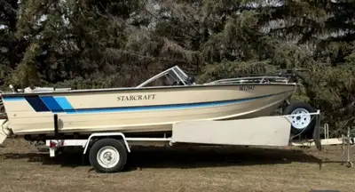 Perfect family boat for water sports or fishing!! 1981 StarCraft 140 Inboard Open front. Includes a...