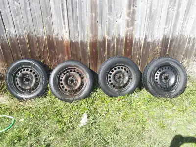 4 Chevy Cruze rims with the tires $40.00 for all 4 Rims are sold out Chevy Cruze 2 hubcap $30.00 for...