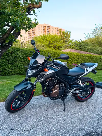 Well-maintained 2016 Matte Silver/Black Honda CB500F. This was my first bike, and it was a blast. En...