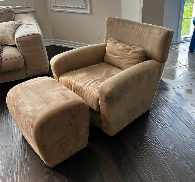 Accent chair with stool | Chairs & Recliners | Oakville / Halton Region |  Kijiji